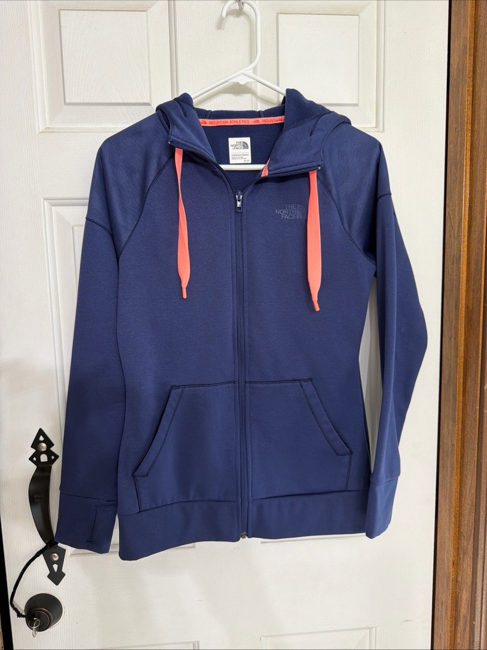 The North Face Mountain Athletics Women’s Small Navy Blue Full Zip Hooded Jacket